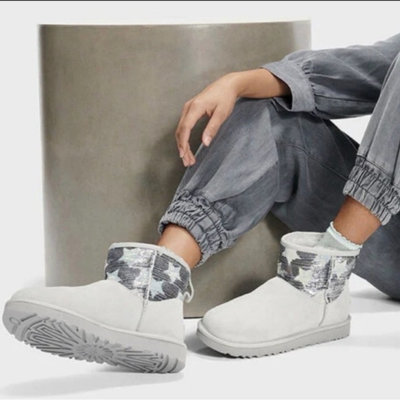 UGG Shoes - Ugg Mini Sequin Star boots size 6